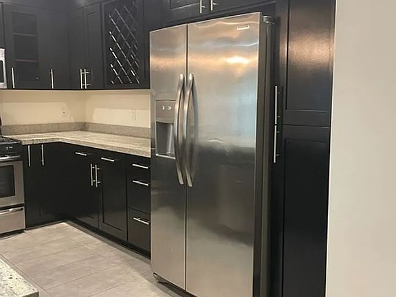 3rd image of 10625 W Bloomfield St APT 204