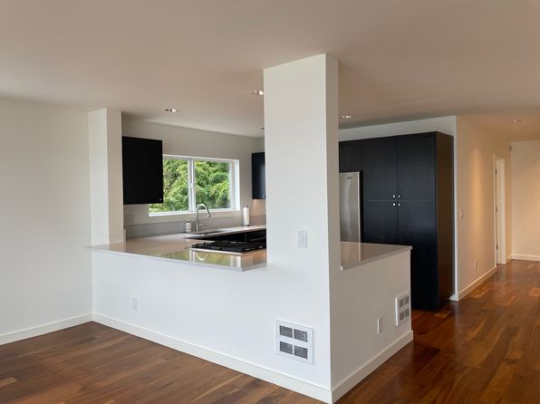 1402 Alki Ave SW APT 302