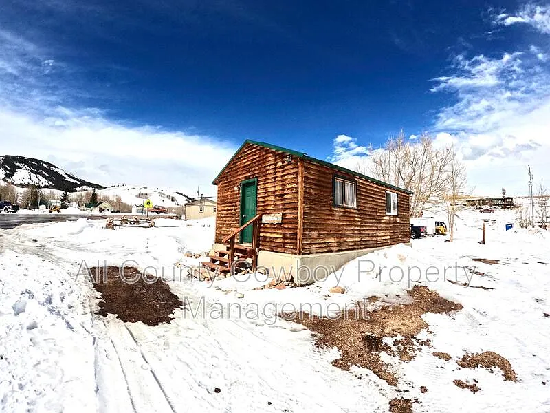 12A Cedar St