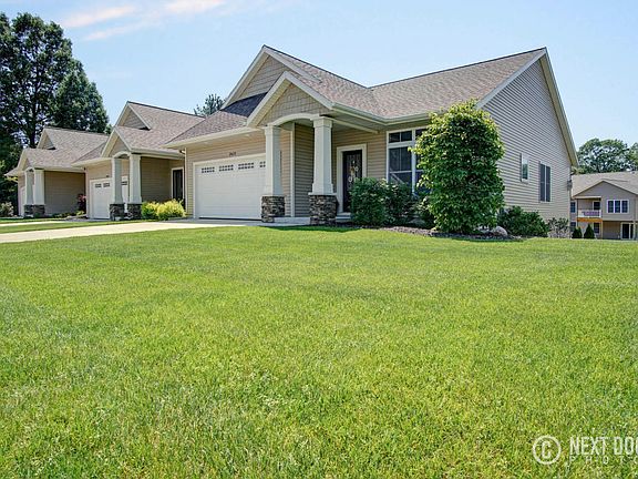 2nd image of 2423 Nuttall Ct