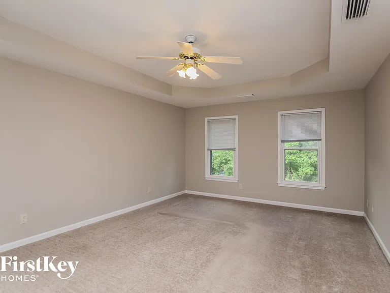 3215 Maple Terrace Dr — Photo 8