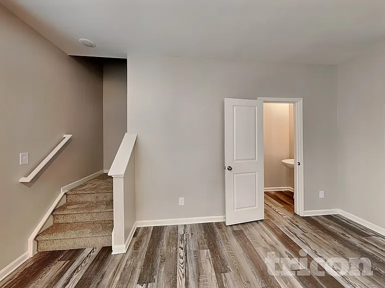 166 Oak Creek Rd — Photo 4