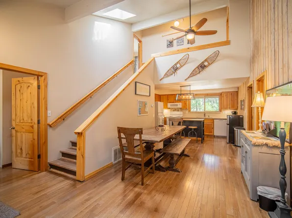 57008 Antelope Ln #4, Bend, OR 97707