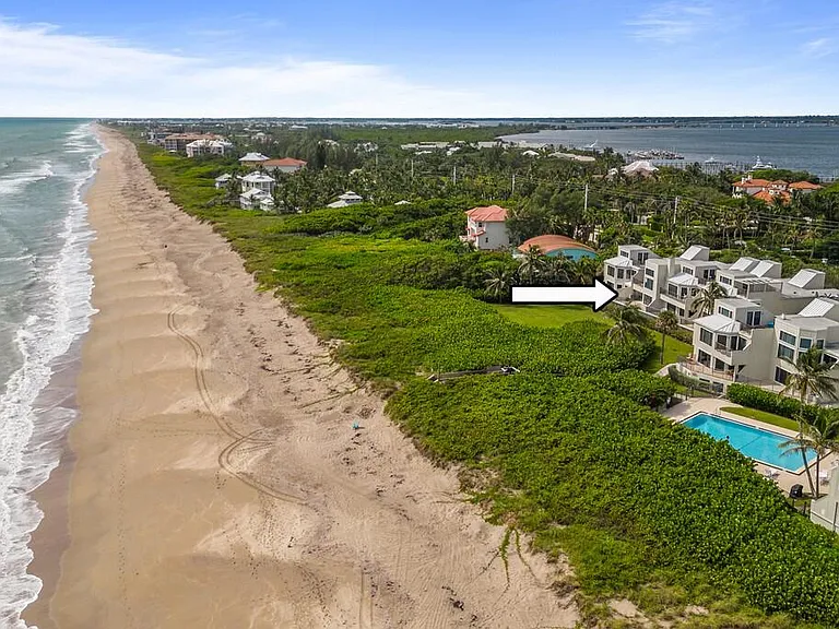 2051 NE Ocean Blvd #C13 — Photo 8
