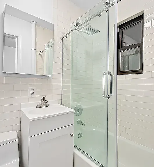 237 E 88th St #301 — Photo 6