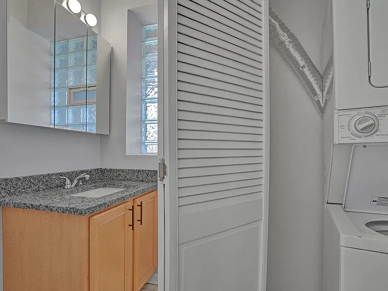 6211 S Woodlawn Ave #D — Photo 10
