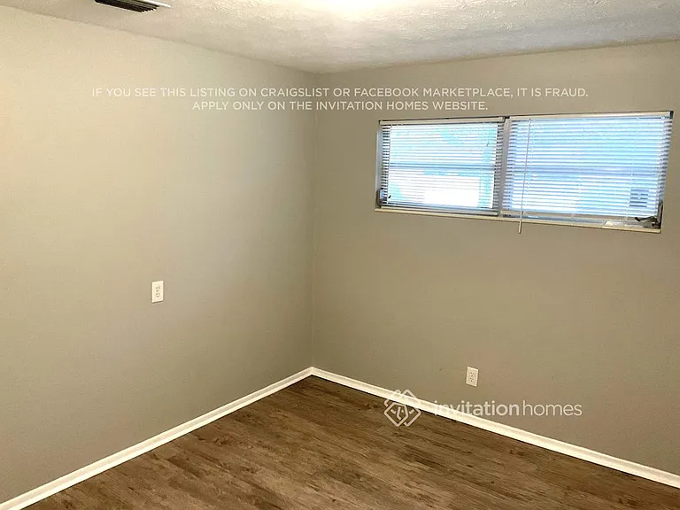 4633 Waverly Ln — Photo 9