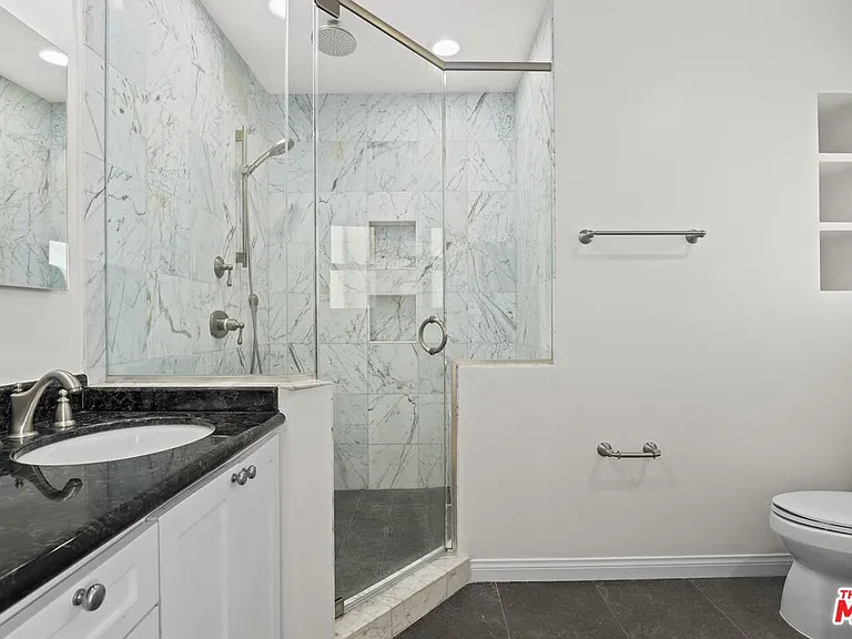 3200 S Sepulveda Blvd #J22 — Photo 16