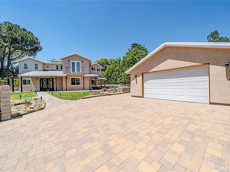 1217 Olive La Canada — Photo 49