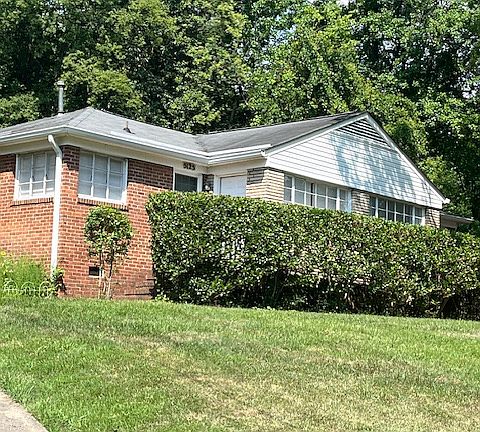 2nd image of 5125A Valley Stream Rd #A