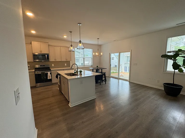 131 Alta Crest Ln — Photo 8