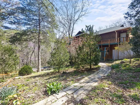 3 Alexander St, Eureka Springs, AR 72632