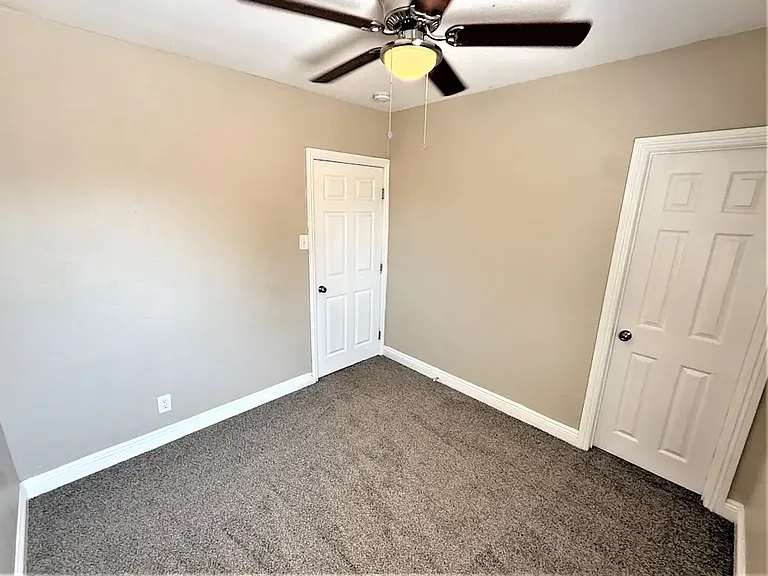 1232 W M St — Photo 8