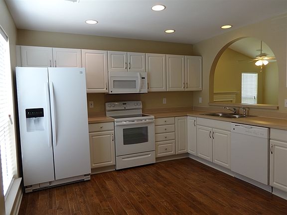 4th image of 2605 Palmetto Hall Blvd