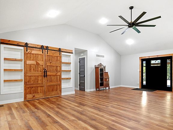5th image of 503 15th St