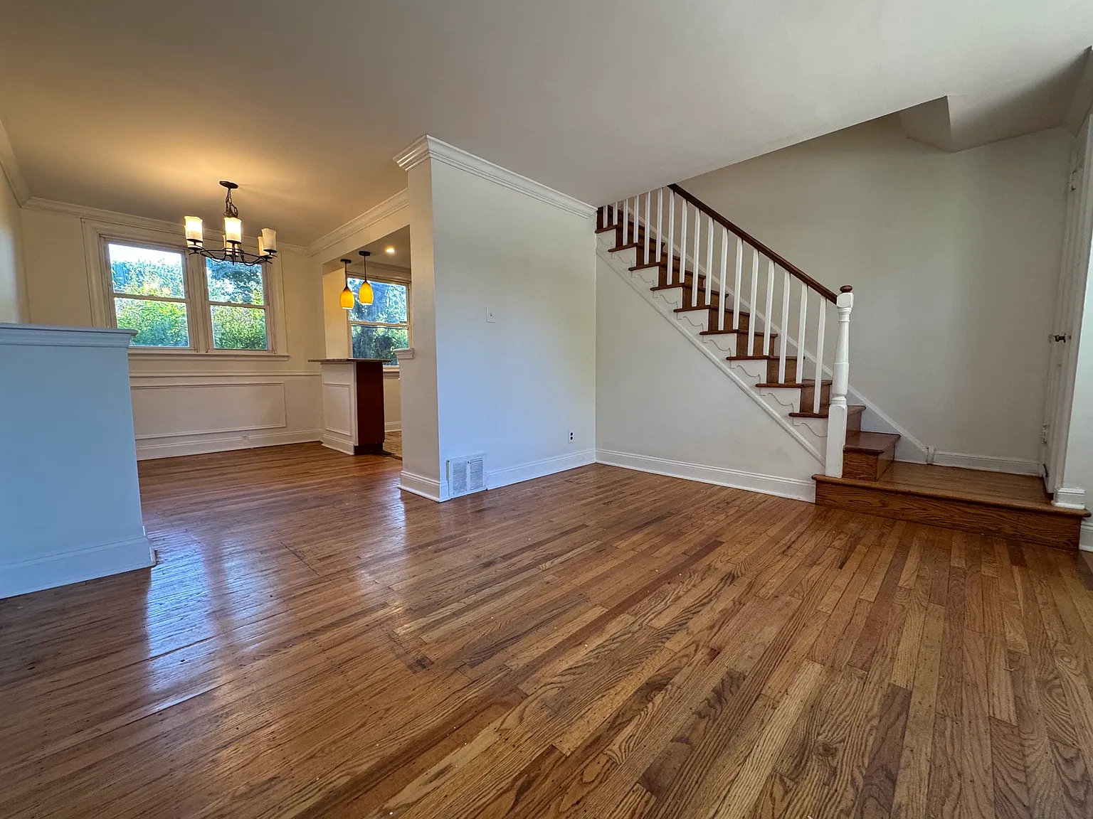 2 bed, 808 sqft, $2,095 — Photo 3