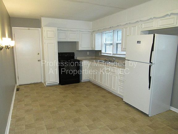 5th image of 7702 E 75th St