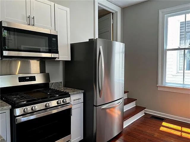 4435 Loyola Ave — Photo 16