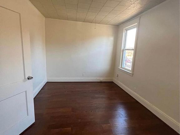 3rd image of 8810 173rd St Floor 2