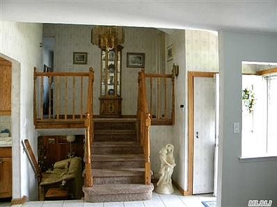 4th image of 3948 Appletree Ln