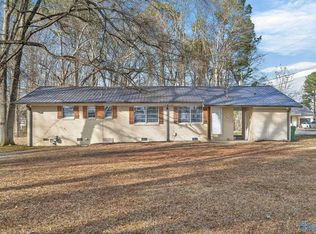 600 Harvey St NW, Hartselle, AL 35640