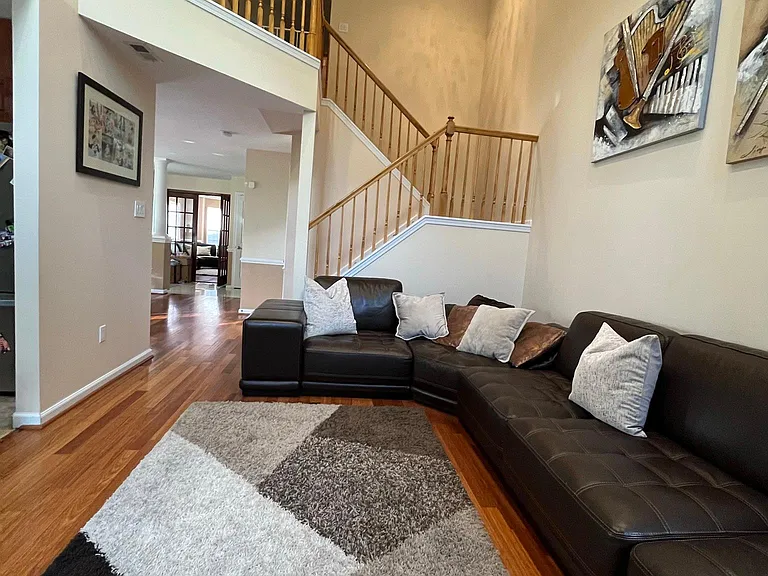 201 White Pine Ct — Photo 15