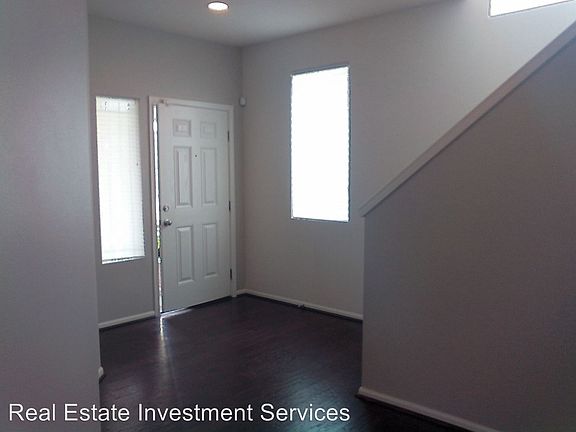 2nd image of 19623 19th Avenue Ct E