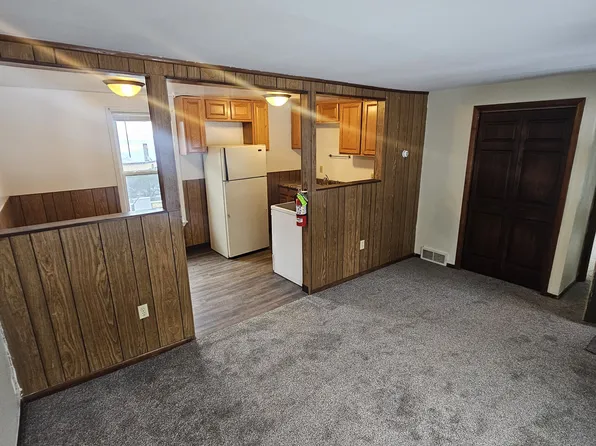 712 1/2 E 1st St APT 1, Duluth, MN 55805