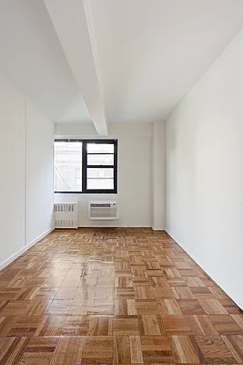 Rented by Nest Seekers International | media 22