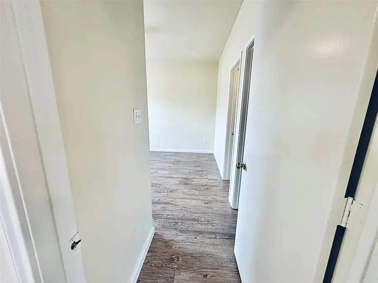 2873 Southampton Way #B — Photo 21
