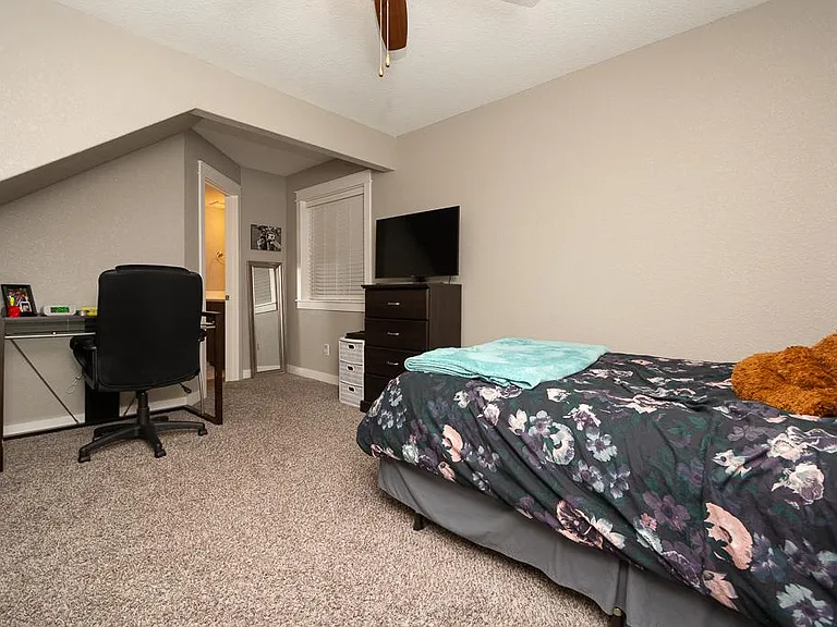 3724 Marigold Dr — Photo 24