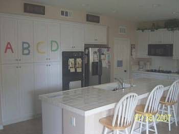 3rd image of 30173 Loretta Ave