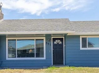551 SW 3rd St, Newport, OR 97365