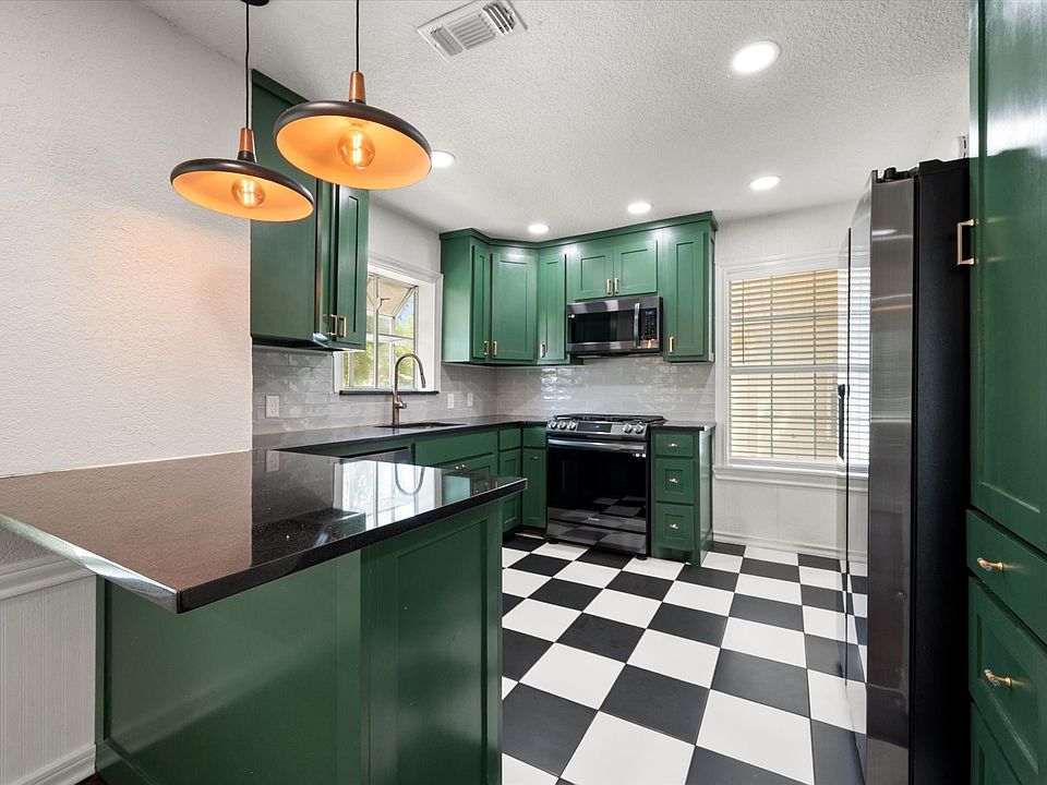 1st image of 4521 Calmont Ave