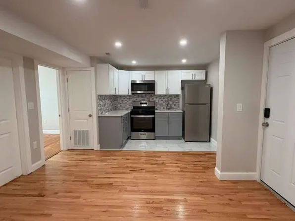 76 Fulton St #4A, New Haven, CT 06513
