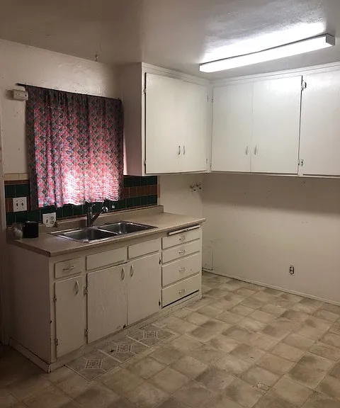 120 Harding Ave — Photo 3