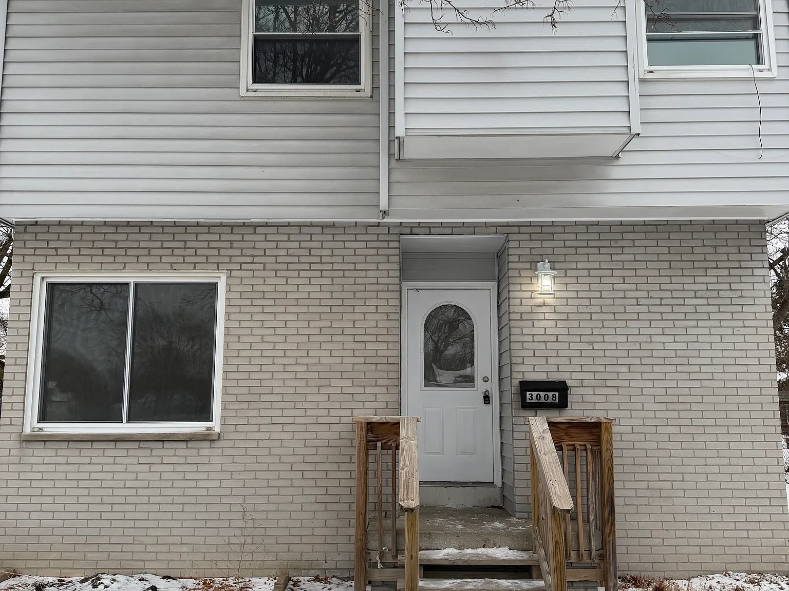 4 bed, 1.5 bath, 1528 sqft, $1,950 — Photo 1