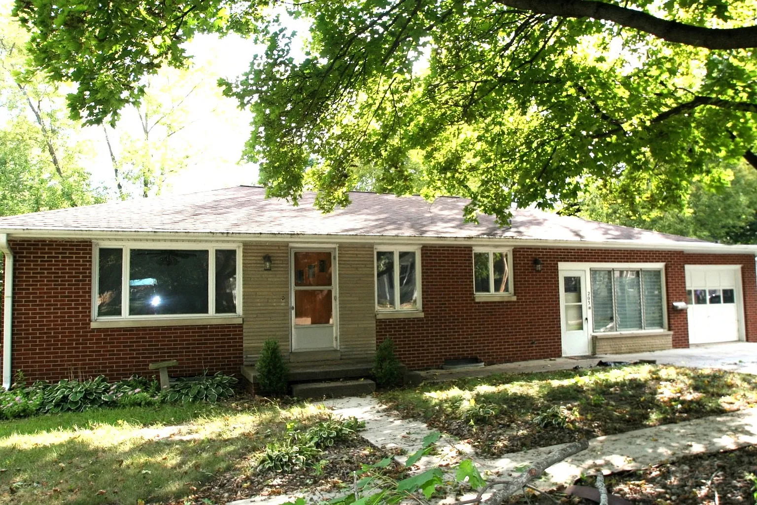 203 W 4th St photo 1