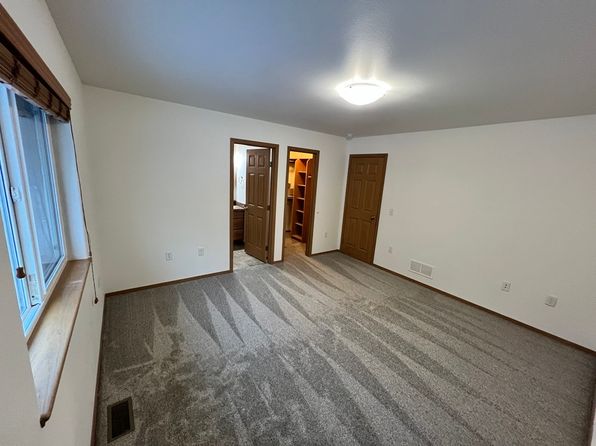 1330 N Hickory St #2