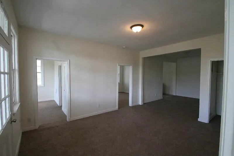 986 Peabody Ave #1