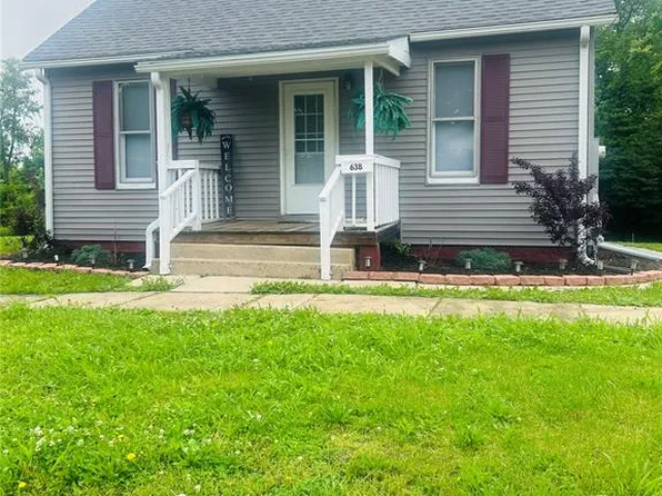 638 S 5th St, Vandalia, IL 62471