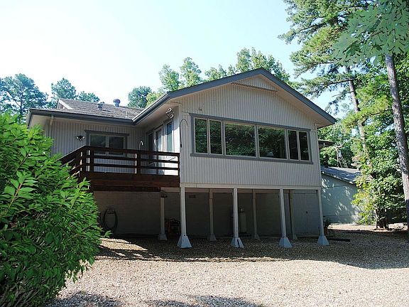2nd image of 18 Deddington Dr