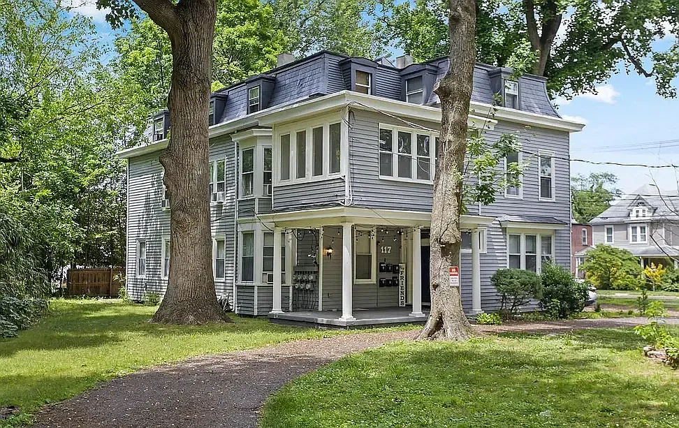 1 bed, $1,400 — Photo 1