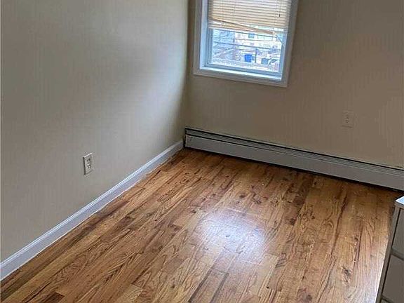 3rd image of 17747 105th Ave