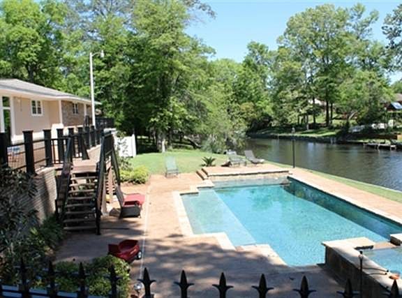 5th image of 111 Lafayette Cir
