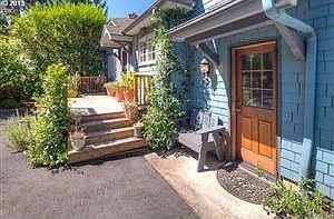 4th image of 14215 SE Laurie Ave