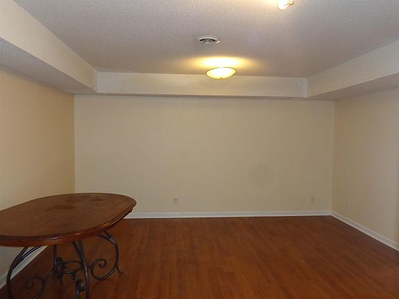 5th image of 331 Andrew Dr