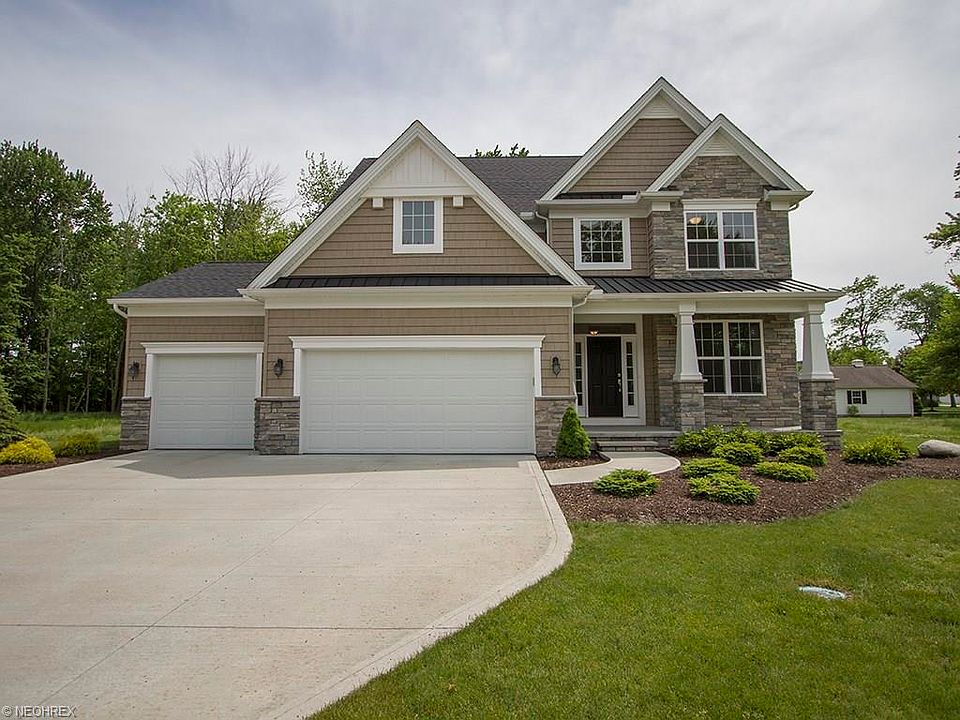 1st image of 32737 Belmont Dr