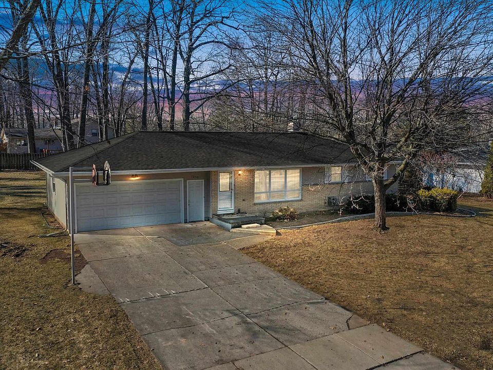 1st image of 1256 Hobart Dr
