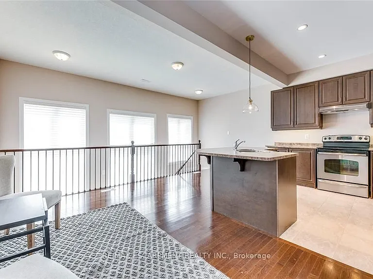 2340 Whistling Springs Cres — Photo 9